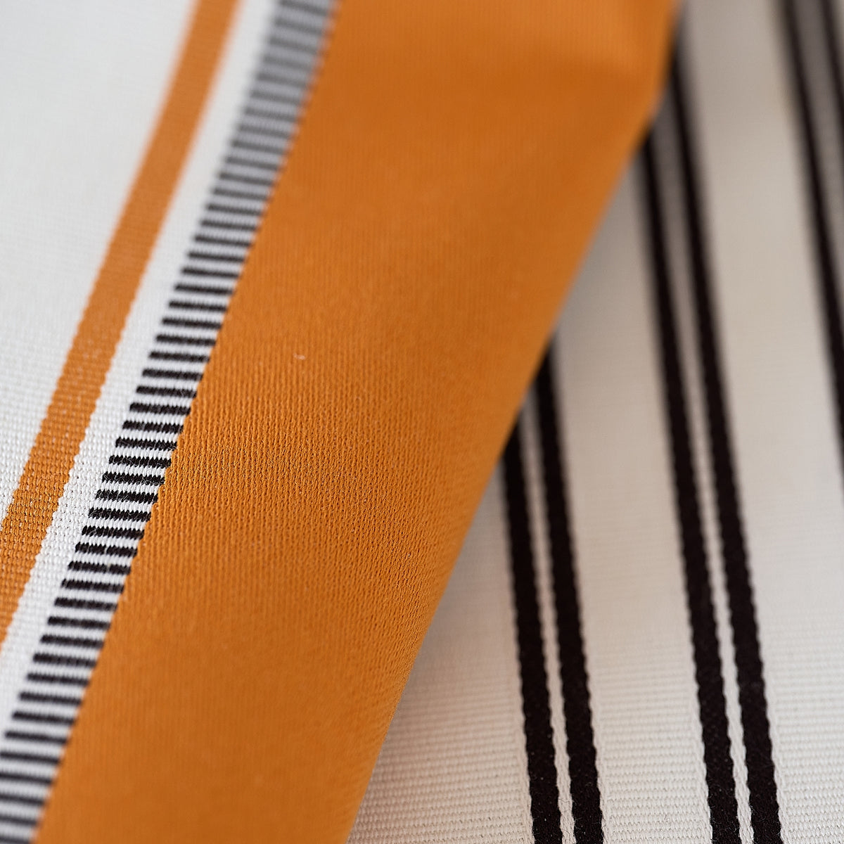 MILA – coloris Orange