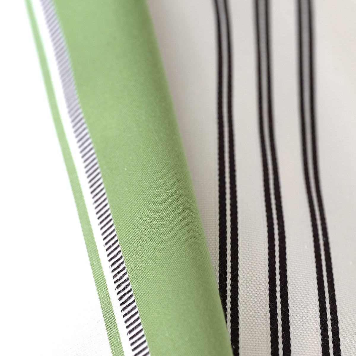 MILA – coloris Vert amande