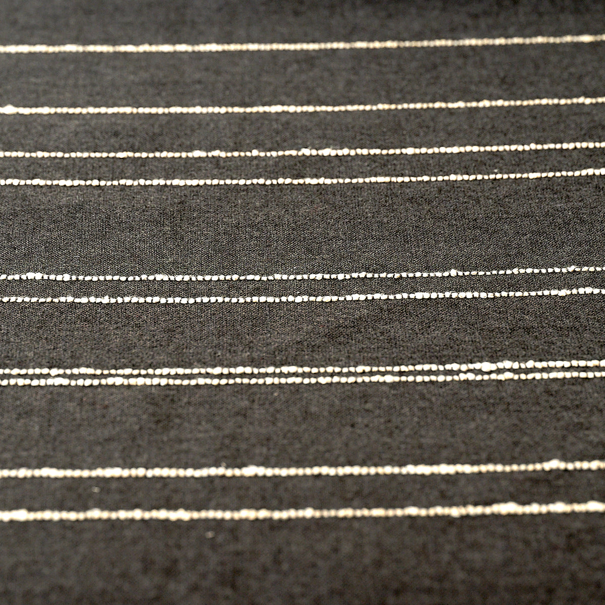 SUFFOLK – coloris Noir carbone