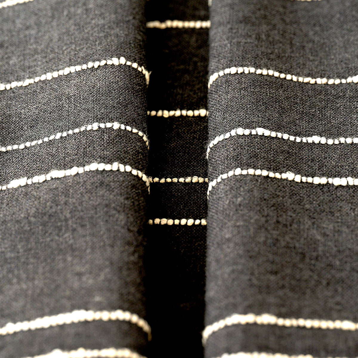 SUFFOLK – coloris Noir carbone